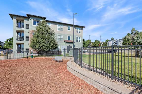 Pet-Friendly Apartments in Lakewood, CO | WestLink at Oak Station